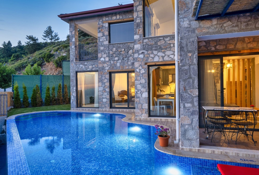 Villa Pine Private Located in a Quiet and Picturesque Location — 4-Star Luxury Hotel in Fethiye, Turkey