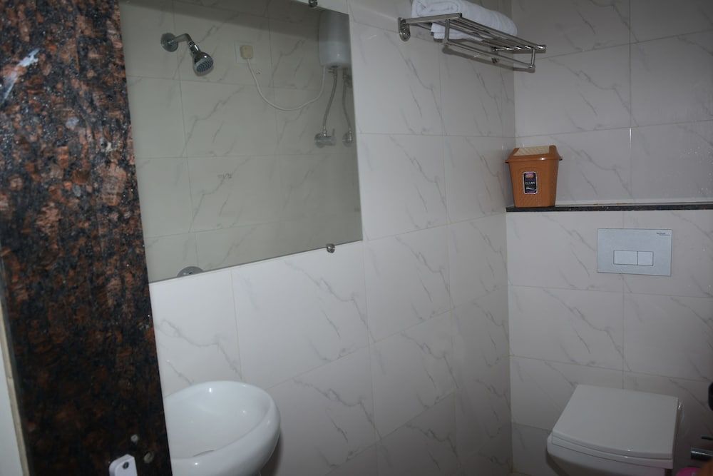 Hotel Star Mumbai Residency