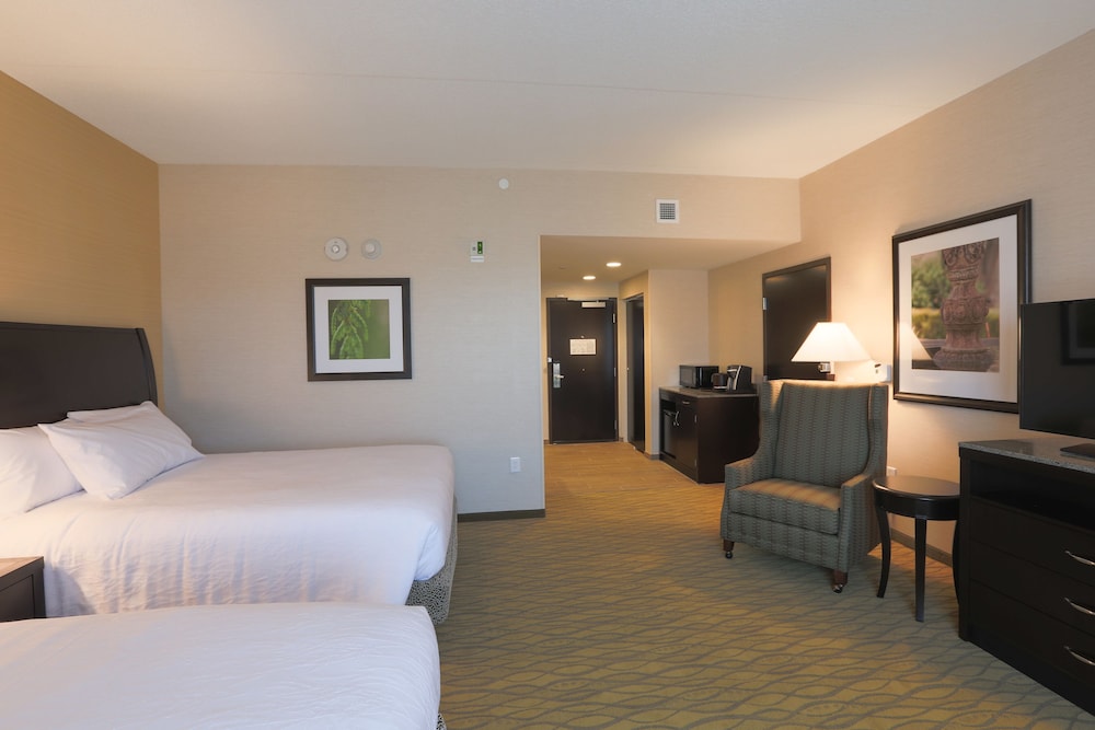Hilton Garden Inn Indiana at IUP - photo 12