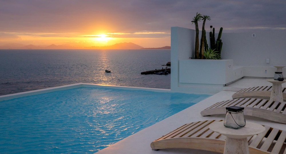 Sanya Star Shore Vacation Homestay — 4-Star Luxury Hotel in Sanya, People's Republic of China