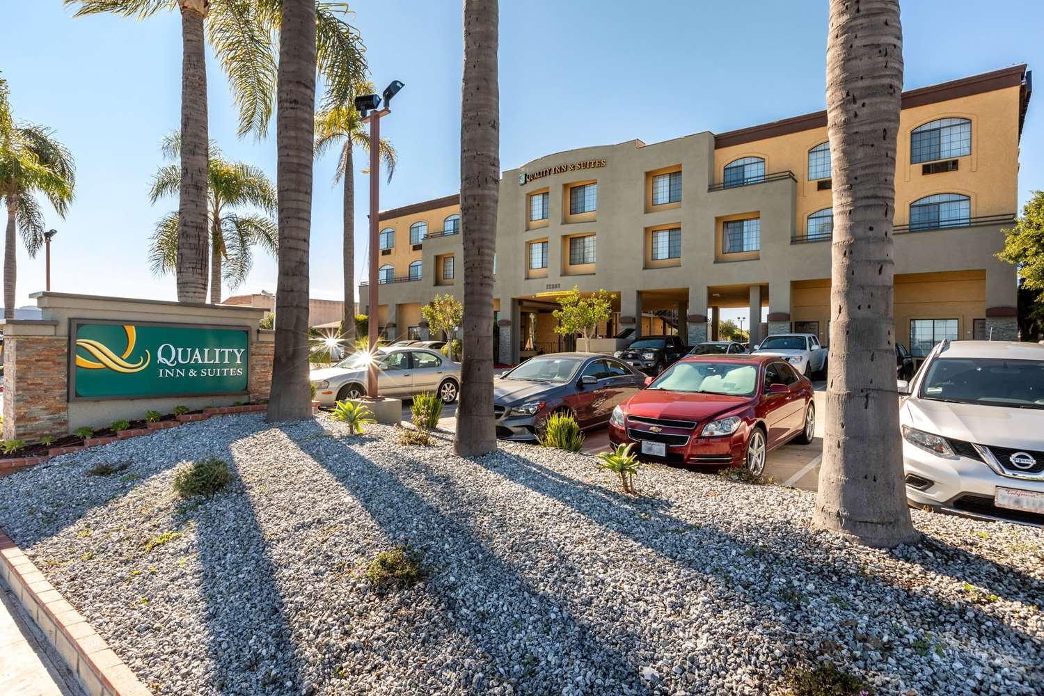 Quality Inn & Suites Huntington Beach Fountain Valley - photo 4