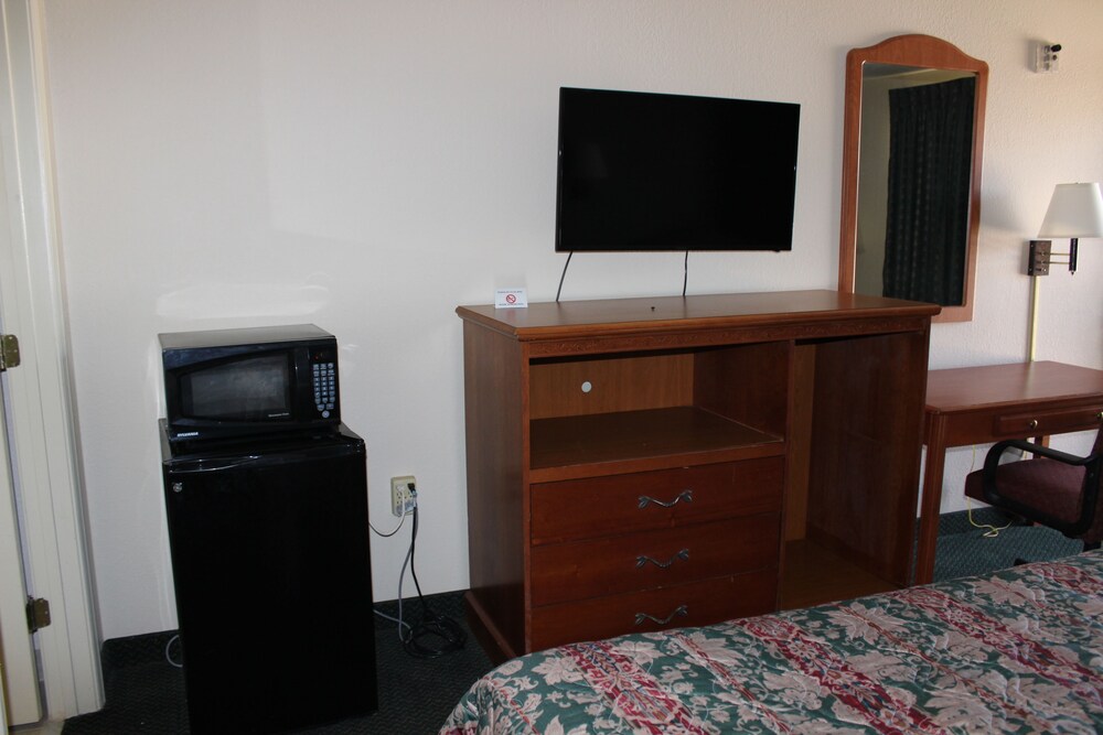 Nationwide 9 Inn - photo 9