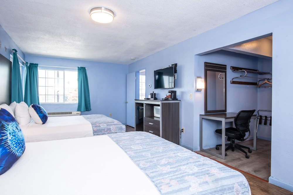 Aqua Breeze Inn - photo 51