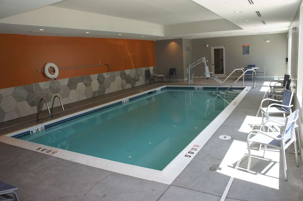 La Quinta Inn & Suites by Wyndham Marysville - photo 8
