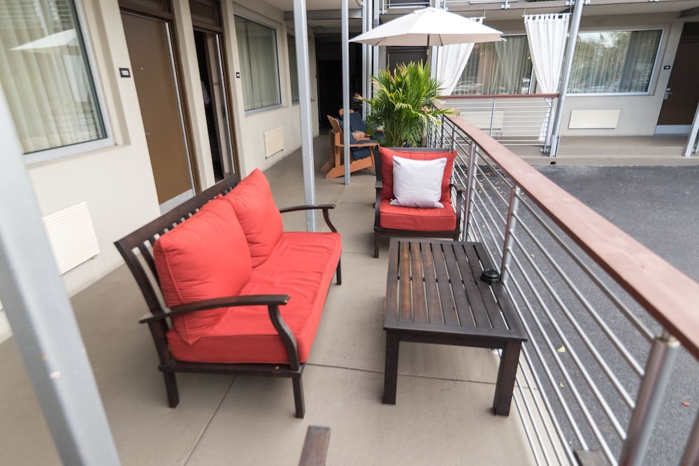 City Loft Hotel - photo 38