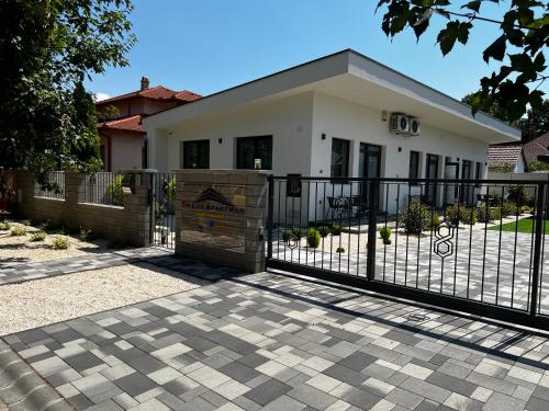 Th Lux Apartman Hajdúszoboszló — 4-Star Luxury Hotel in Hajduszoboszlo, Hungary