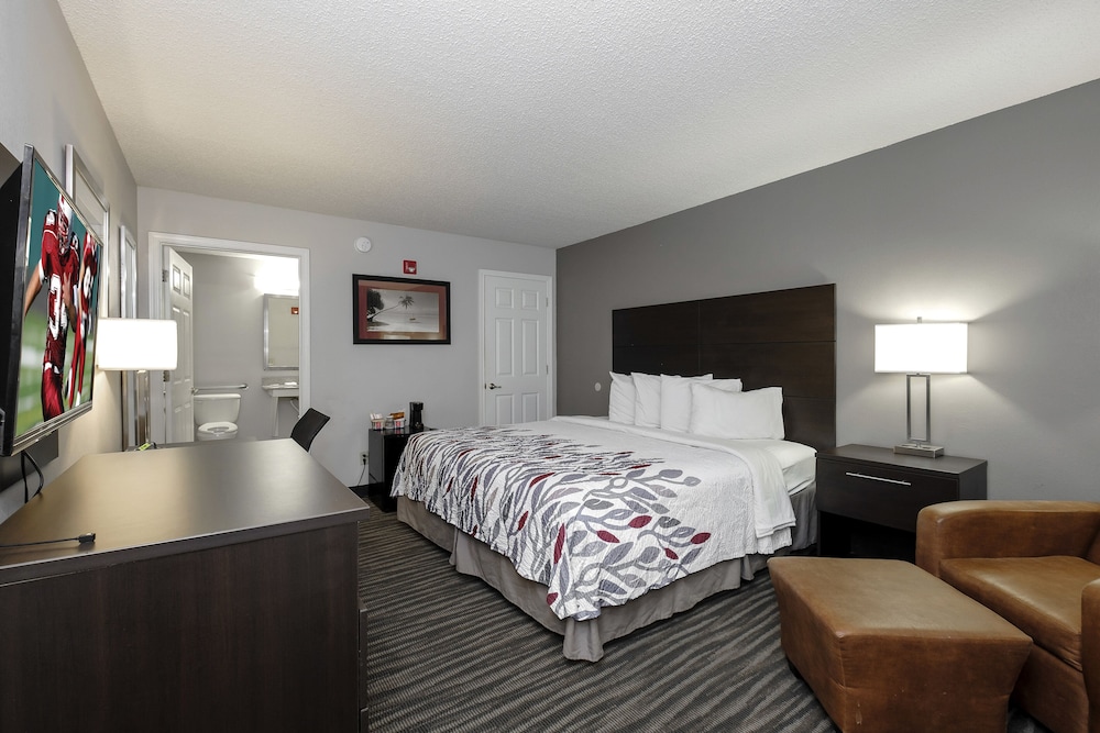 Red Roof Inn Defuniak Springs - photo 8
