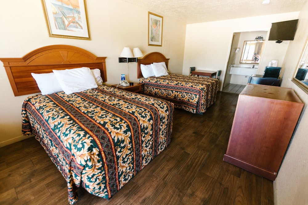 Summer Breeze Motel - photo 10