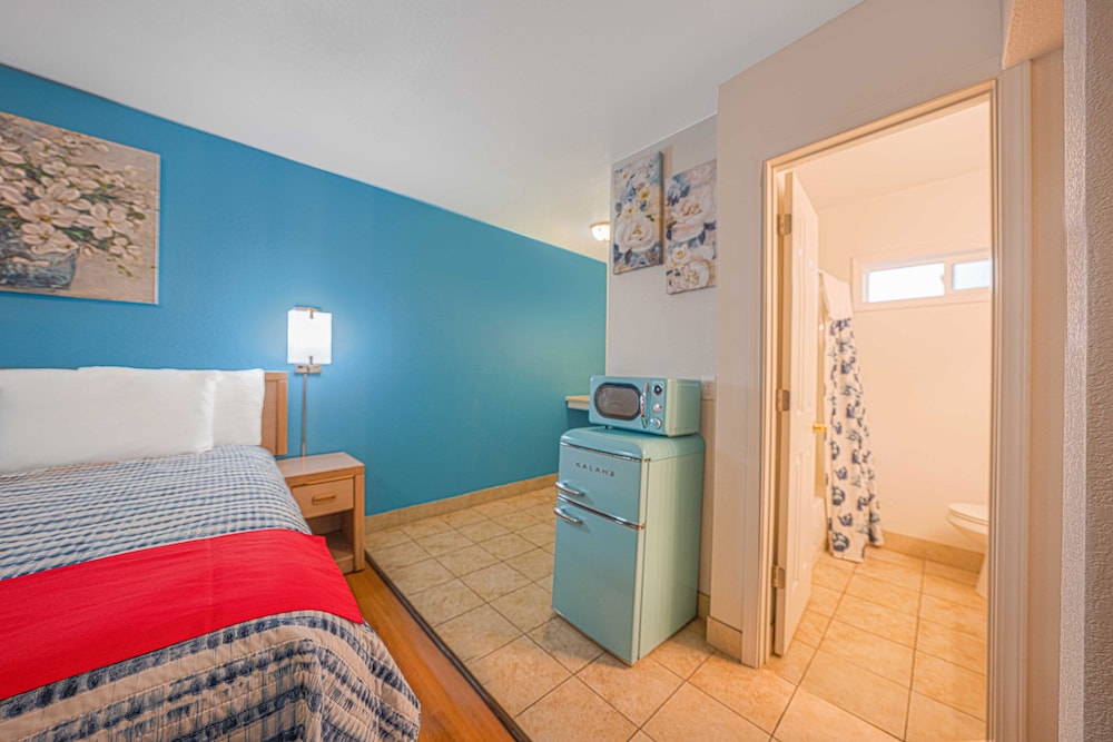 Royal Gateway Motel By OYO - photo 14