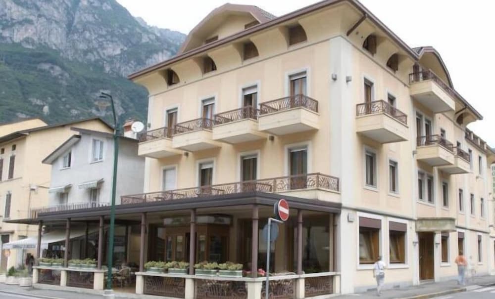 Albergo Milano — hotel in Darfo Boario Terme