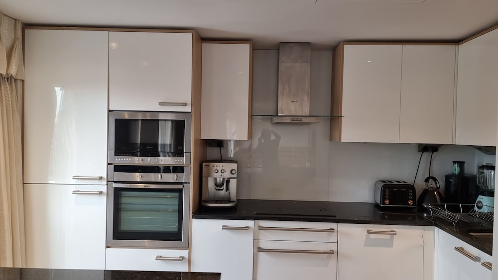 Beautiful and Modern Apartment in North London — 4-Star Luxury Hotel in London, United Kingdom