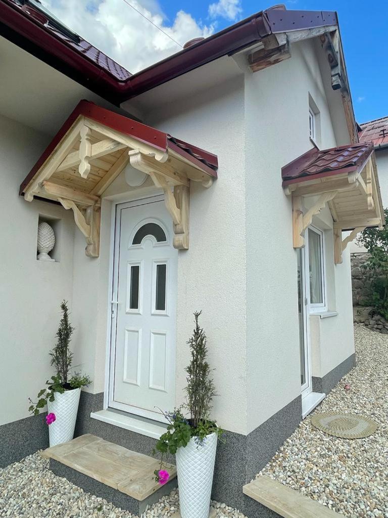 Rose Cottage — 4-Star Luxury Hotel in Prievidza, Slovakia