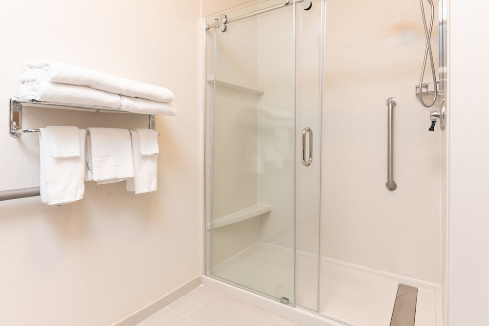 Fairfield Inn & Suites by Marriott Spearfish - photo 20