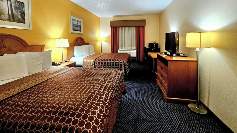 Magnuson Hotel Sand Springs Tulsa West - photo 21