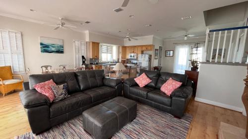 Island Sunshine in Dauphin Island, United States