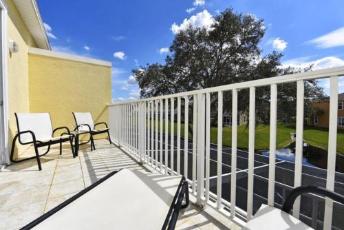 Beautiful 3 Bed Villa 10 Minutes From Disney 17440 Serenity Resort townhouse - photo 16