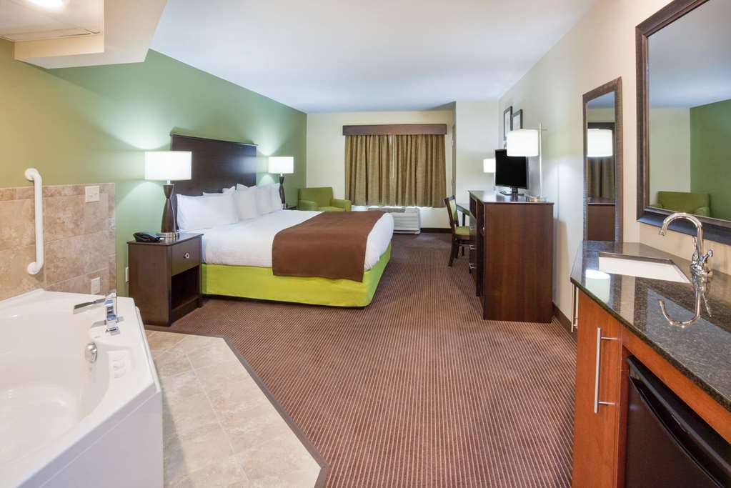 AmericInn by Wyndham Hartford SD - photo 18