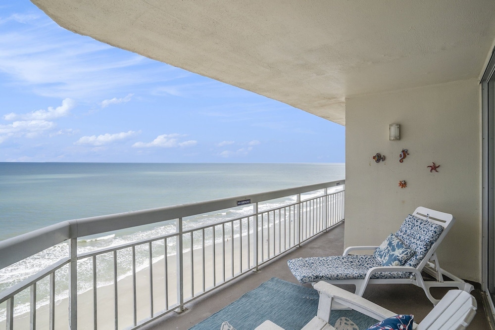 1201 Waters Edge Resort 3 Bedroom Condo by RedAwning - photo 31