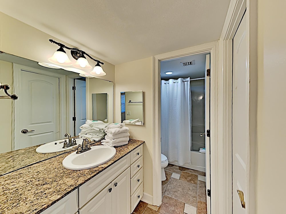 Regency Towers by Southern Vacation Rentals - photo 314