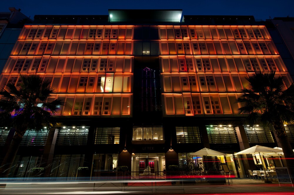 Le Rex Hôtel - carbon neutral hotel in Tarbes