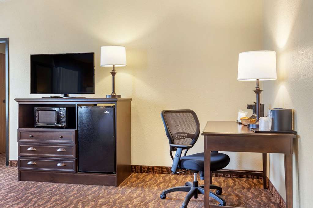 Comfort Inn at Thousand Hills - photo 19