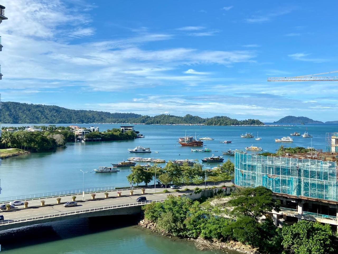 Sunrise Suite Seaview Imago Loft D 3 bedroom above Imago Shopping Mall — 4-Star Luxury Hotel in Kota Kinabalu, Malaysia