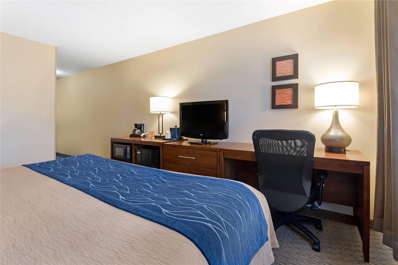 Comfort Inn Iron Mountain North - photo 10
