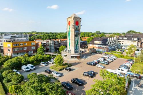 B&B De Tulpentoren — 4-Star Luxury Hotel in Roelofarendsveen, Netherlands