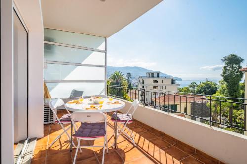 Apartamento Jasmineiro By WeHost — 4-Star Luxury Hotel in Funchal, Portugal