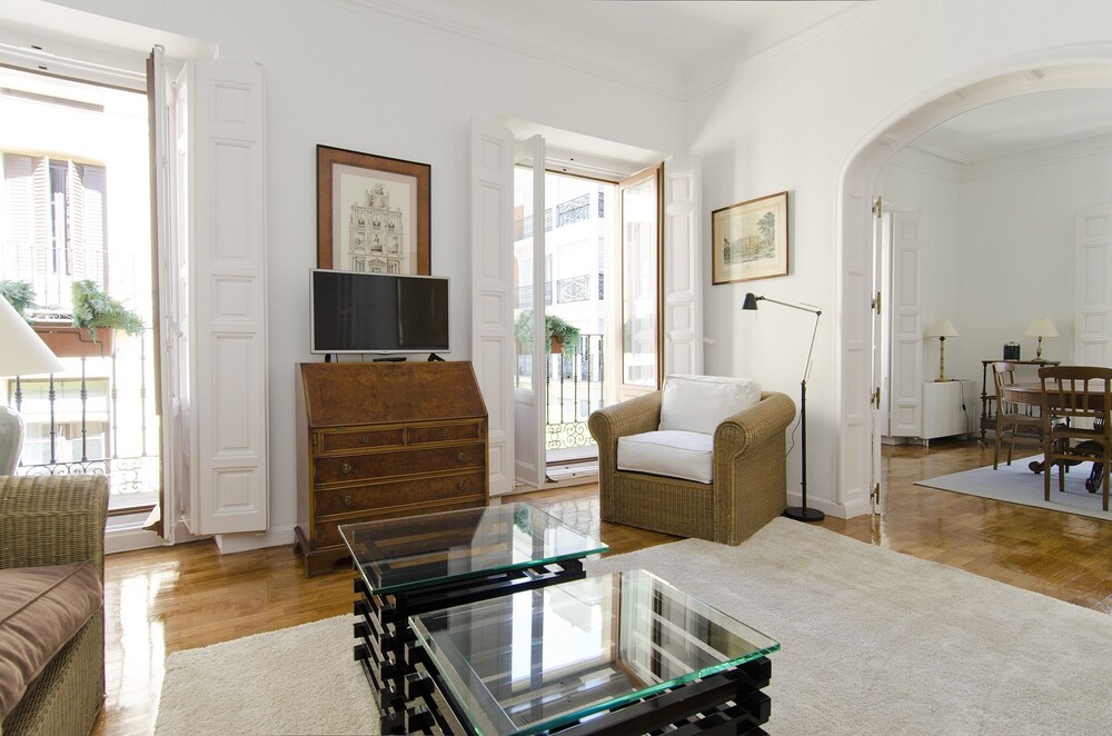 Apartamento Paseo del Prado II Madrid hotel