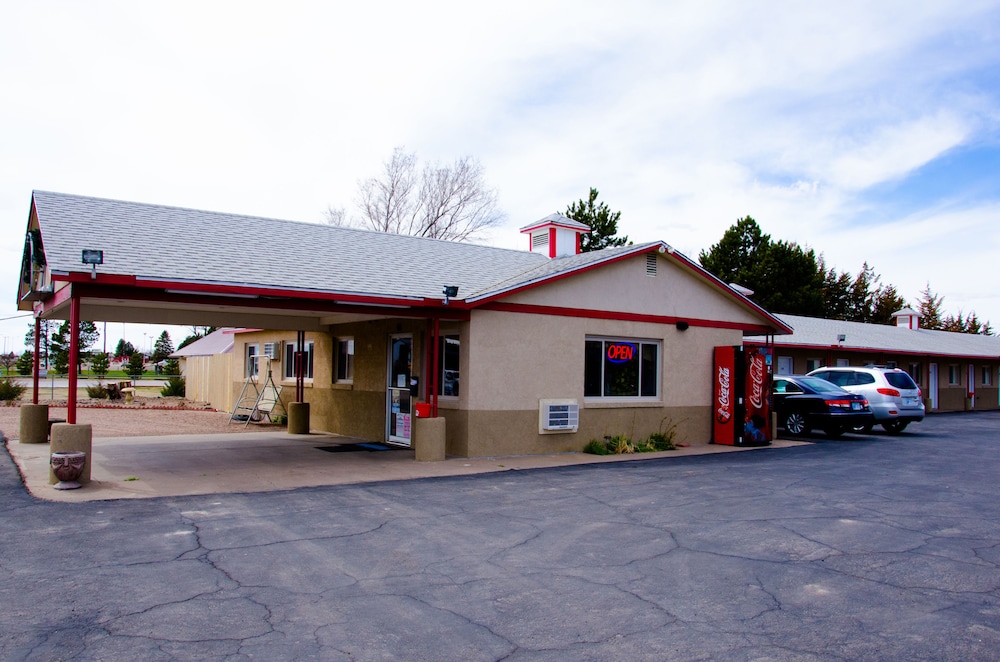 Budget Inn and Suites Colby - photo 46