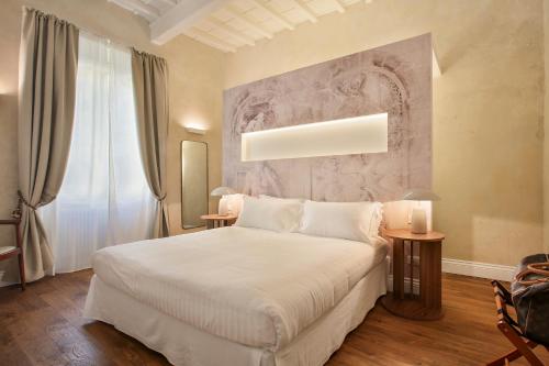 Seggiole Boutique Apartment Iris — 4-Star Luxury Hotel in Florence, Italy