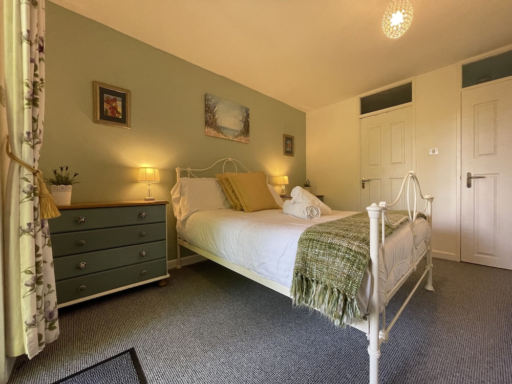19 Honicombe Park — Callington — photo 3