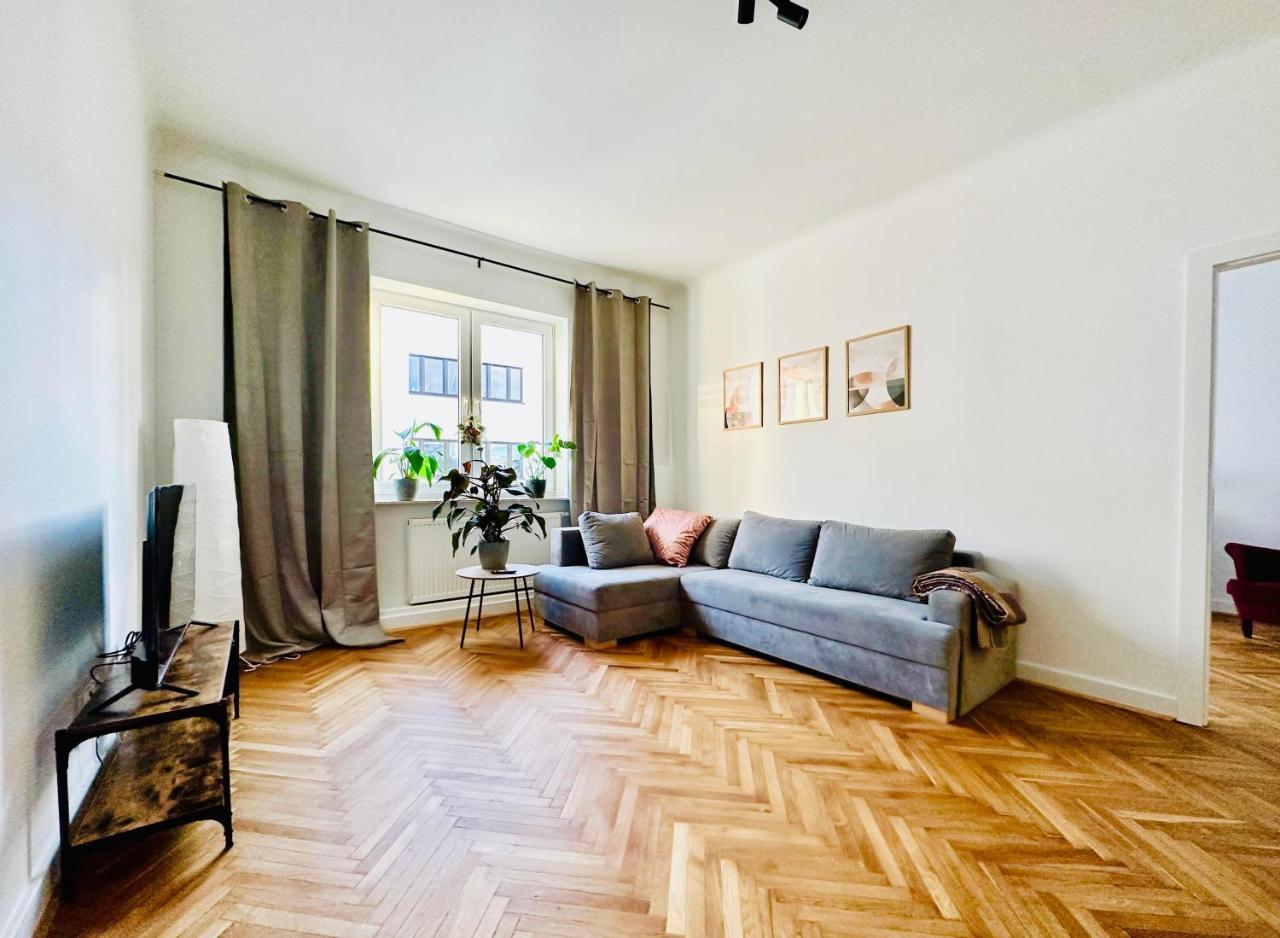Baja Apartment Warsaw — 4-Star Luxury Hotel in Warsaw, Poland