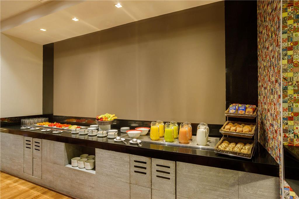 Bistro breakfast