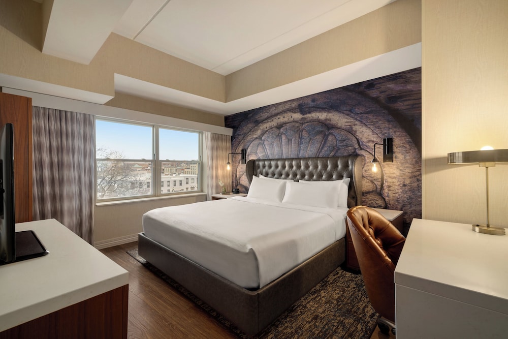 Hotel Indigo Naperville Riverwalk by IHG - photo 32