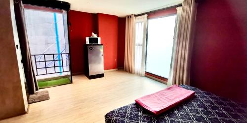 Hash Apartment Silom Soi 3 hip and funky with rooftop view