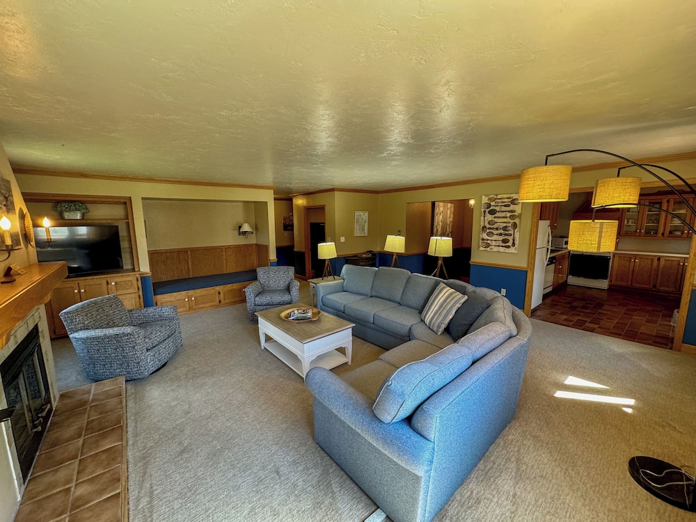 Settlement Courtyard Inn & Lavender Spa - photo 32