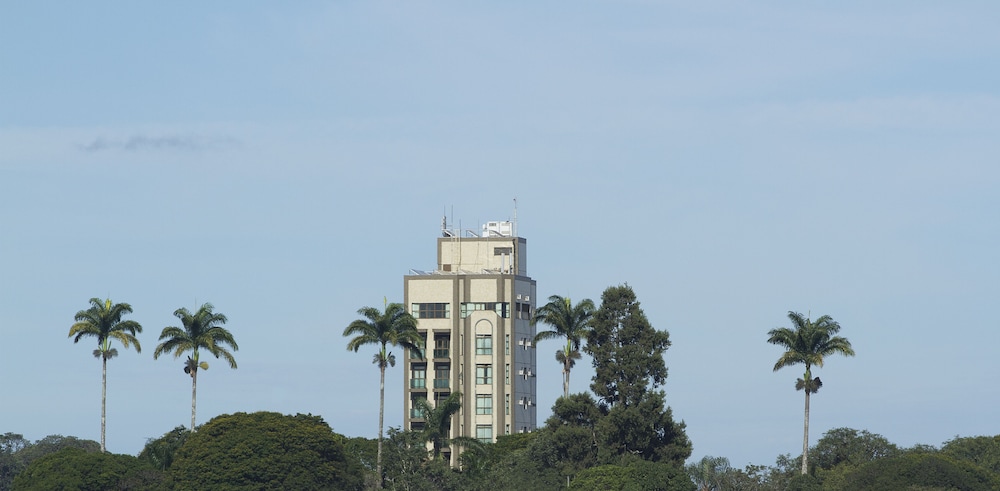 Serema Palace Hotel in Lavras, Brasil