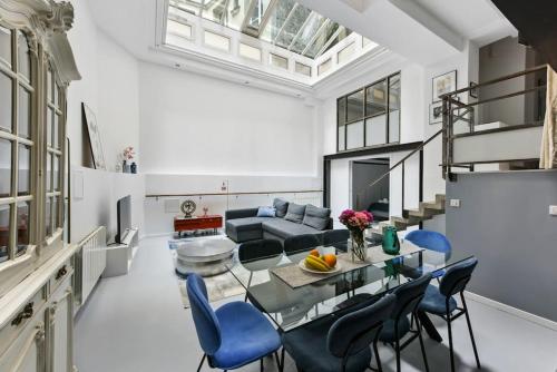 Montmartre Theater Loft - last minute hotel in Paris