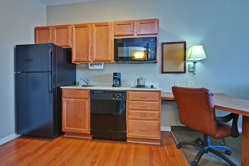 Candlewood Suites Clarksville by IHG - photo 13