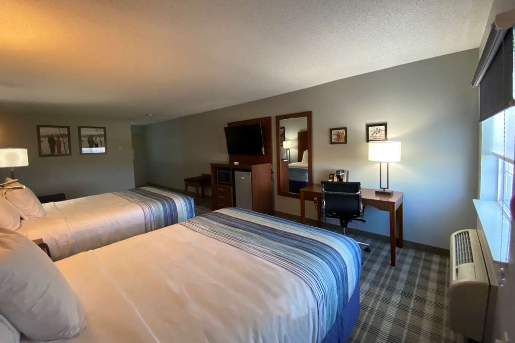AmericInn by Wyndham Williamsburg - photo 8