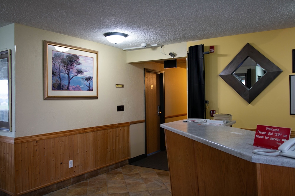 East Grand Inn - photo 8