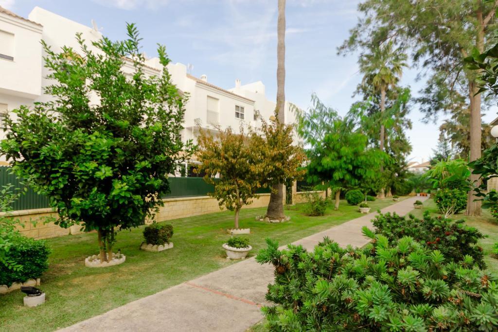 Aparta club la Barrosa 25 in Chiclana De La Frontera, Spain