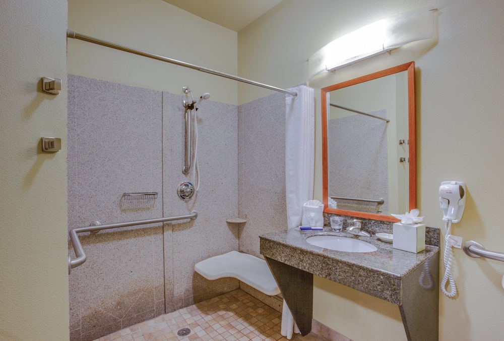 Candlewood Suites Richmond Airport by IHG - photo 69