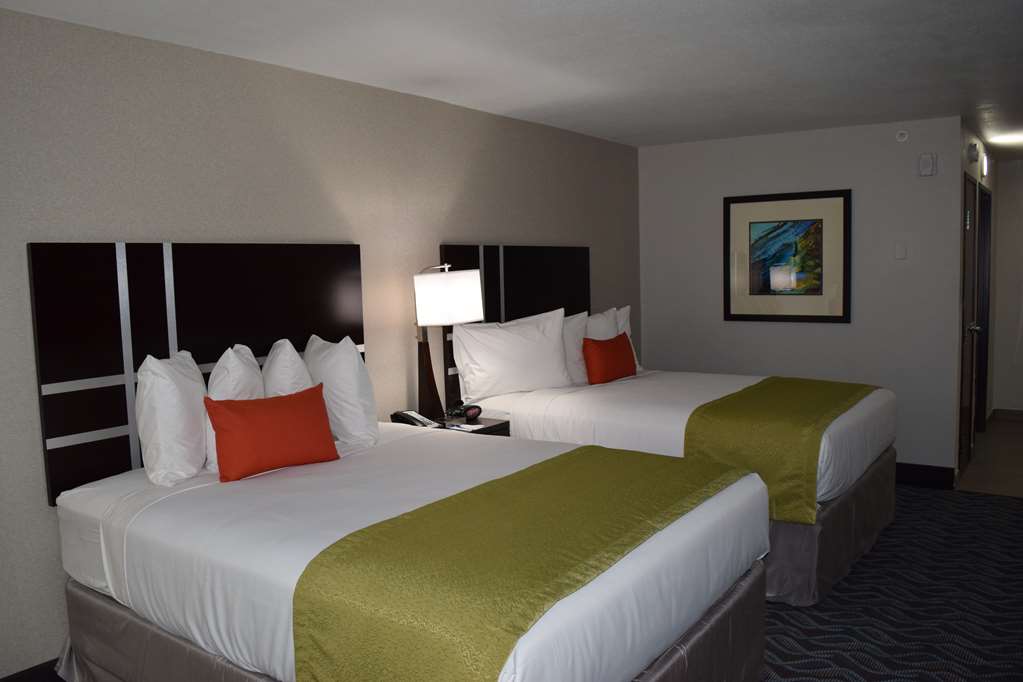 Best Western Plus Hardeeville Inn & Suites - photo 11