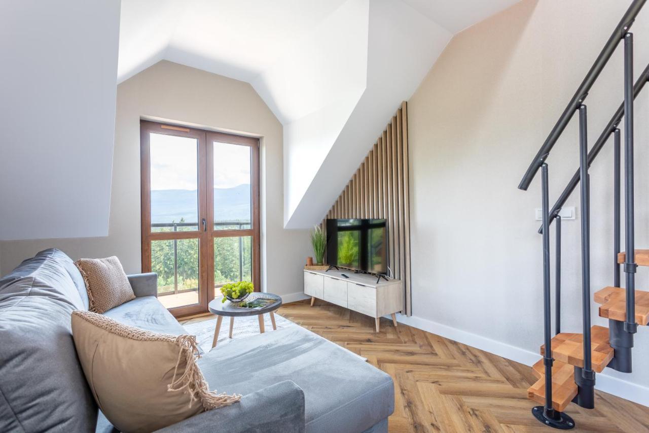 Green Park Resort C13 z dostępem do basenu sauny jacuzzi siłowni in Szklarska Poreba, Poland