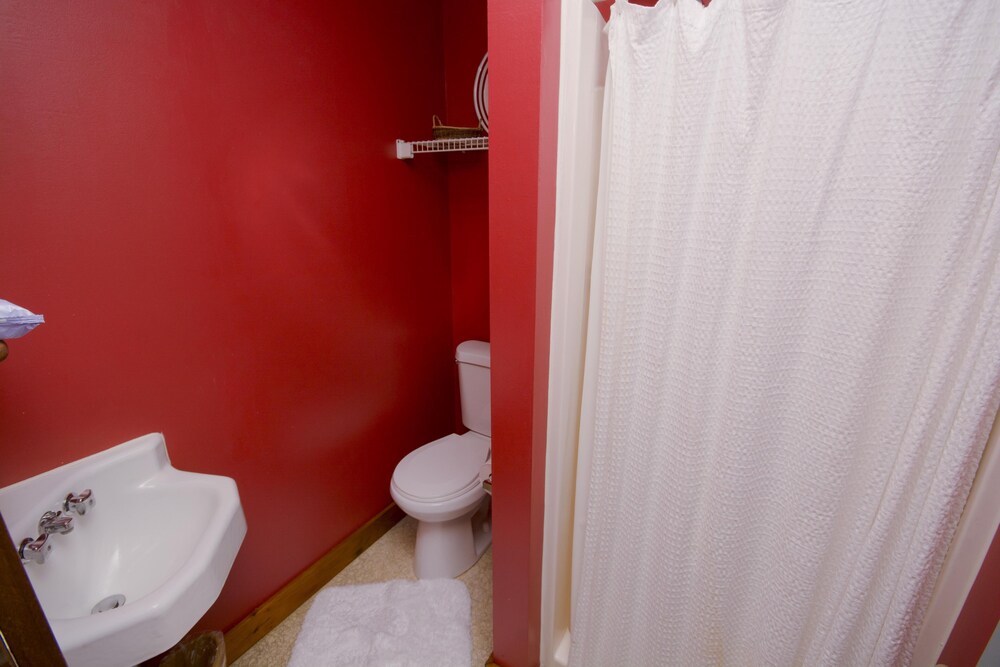 Brook Road Inn - photo 27