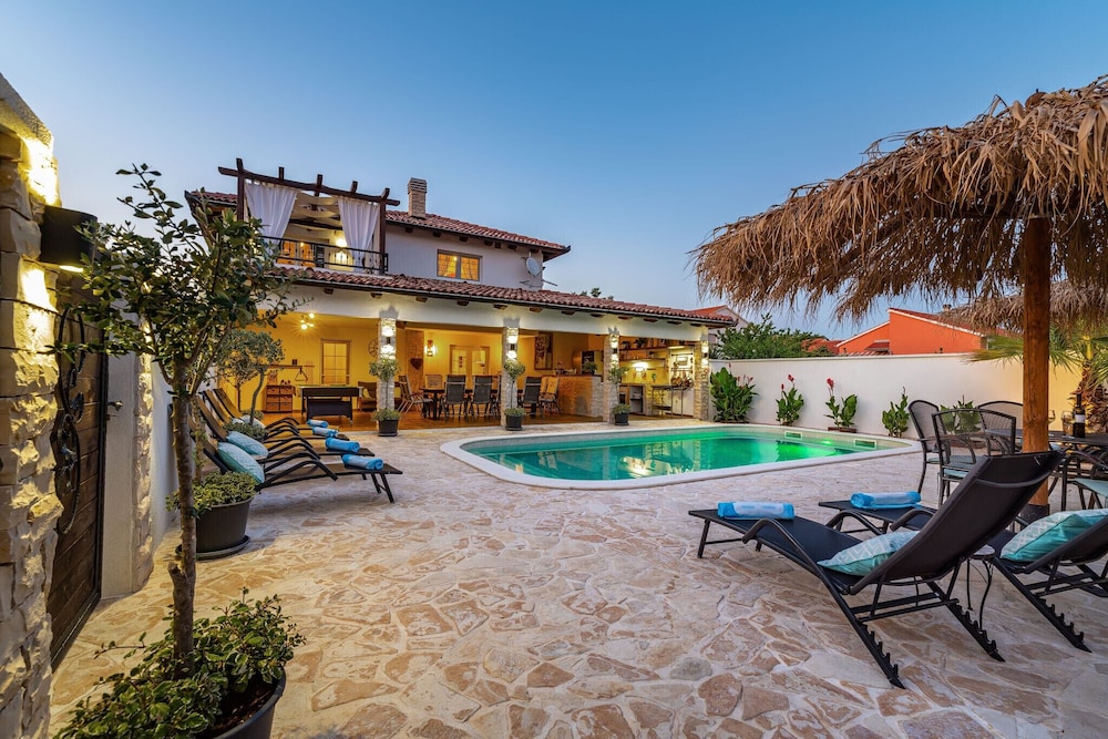 Villa Andrea ZadarVillas — 4-Star Luxury Hotel in Nin, Croatia