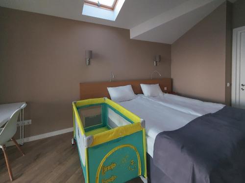 George Snow Apartments in New Gudauri fireplace 50m to Gondola lift